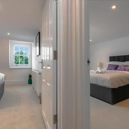 Period Penthouse In Clifton Village Daire
