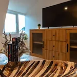Period Penthouse In Clifton Village
